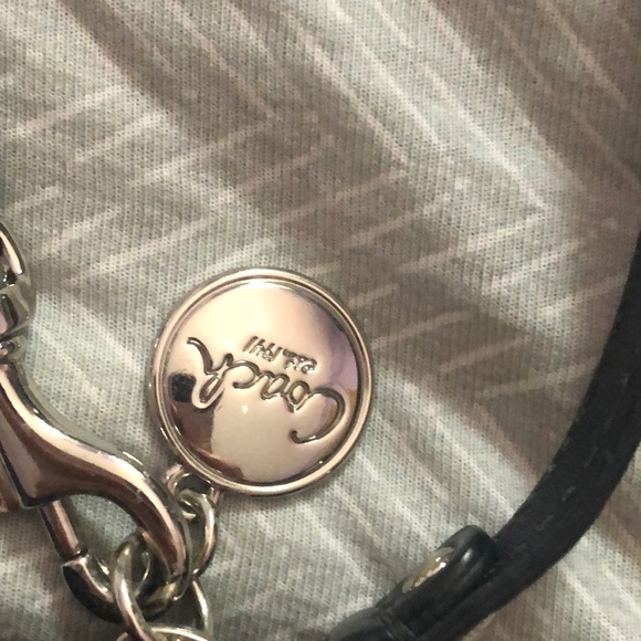 Authentic Coach wristlet - Picture 5 of 6